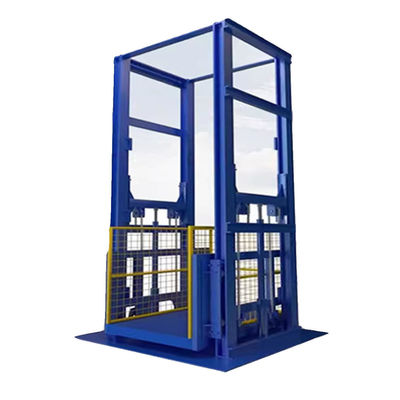 Azul 3000 kilos Elevador de carga de almacén 3m-9m Mini elevador de mercancías